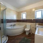 House Saraden * Zára