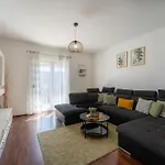 Апартаменты House Saraden *