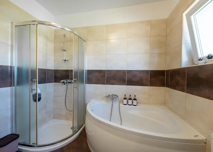 House Saraden זאדאר