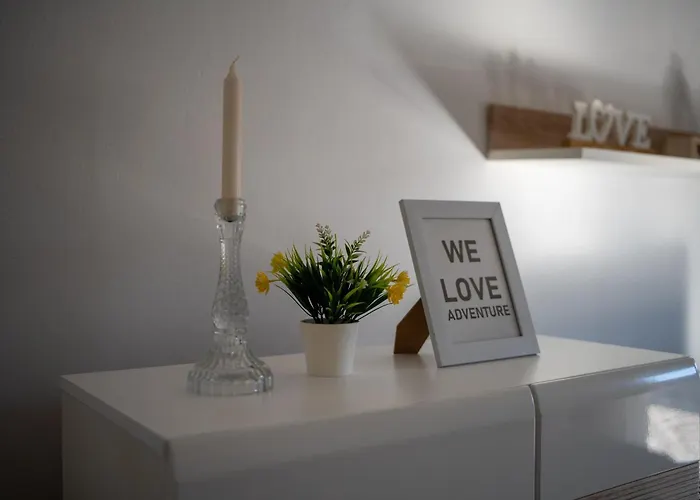 House Saraden דירה זאדאר