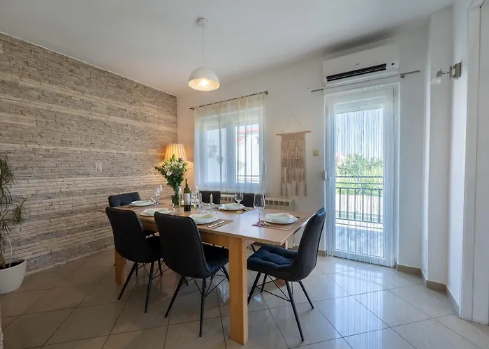 House Saraden * זאדאר